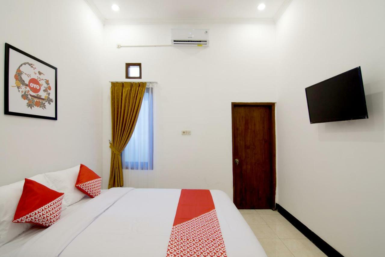 OYO 931 Dara Dewi Homestay Yogyakarta Exterior foto