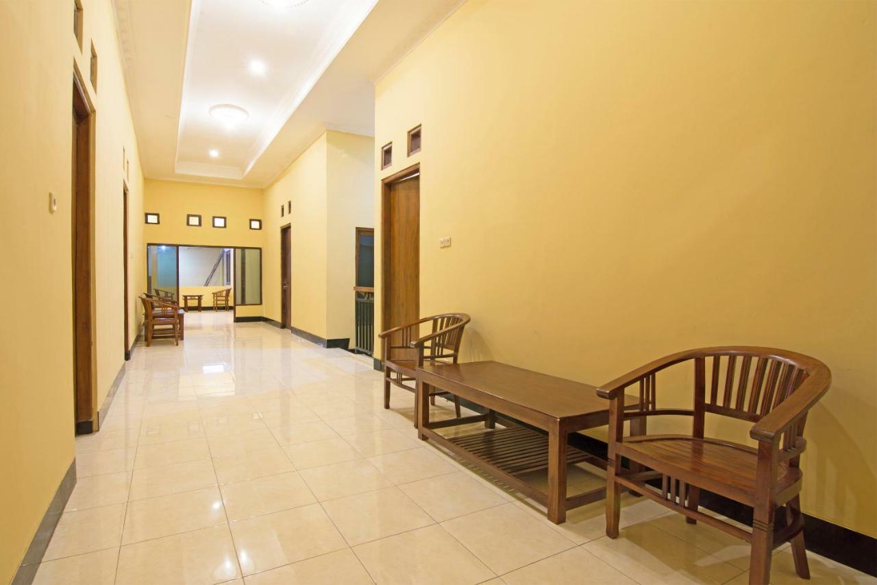 OYO 931 Dara Dewi Homestay Yogyakarta Exterior foto