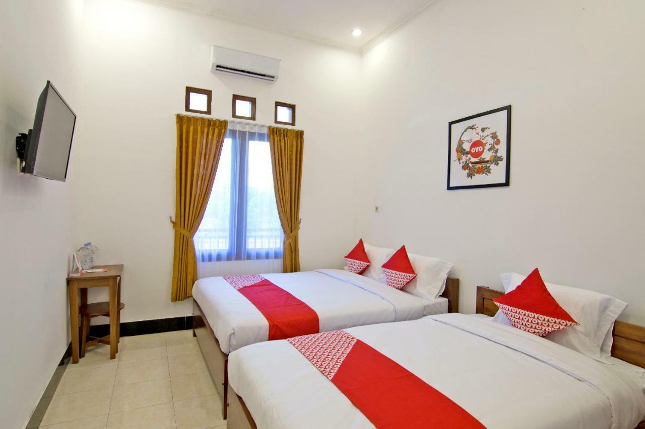 OYO 931 Dara Dewi Homestay Yogyakarta Exterior foto