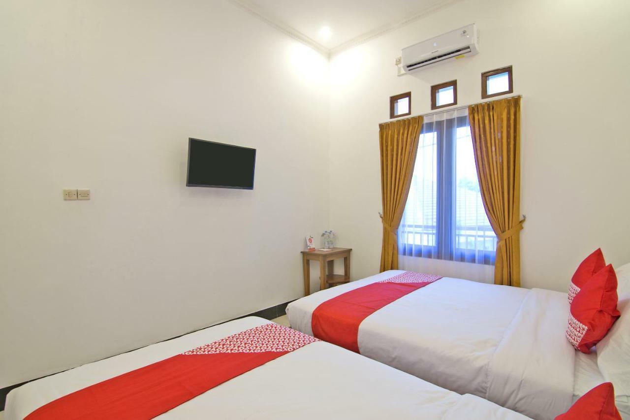 OYO 931 Dara Dewi Homestay Yogyakarta Exterior foto